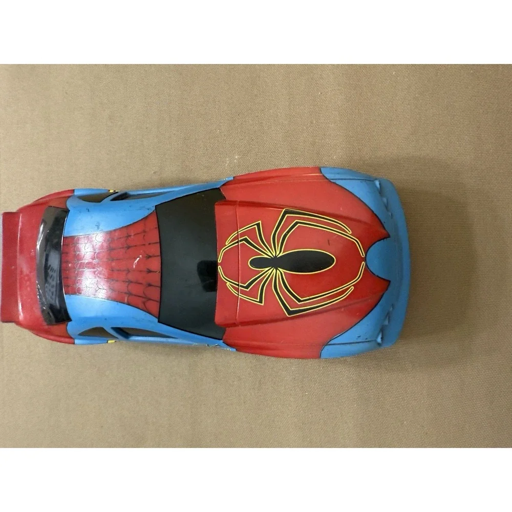 Marvel Spiderman Vintage 2003 Wired RC Remote Control Car Comic Book - No Remote